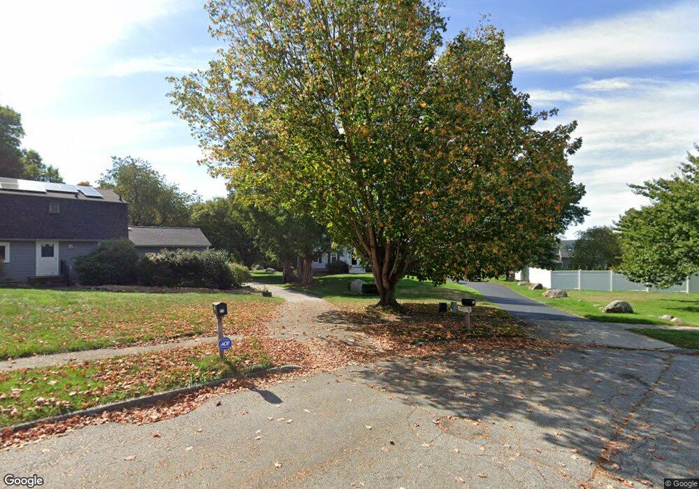 25 Fishers View Dr, Groton, CT 06340 - photo 1