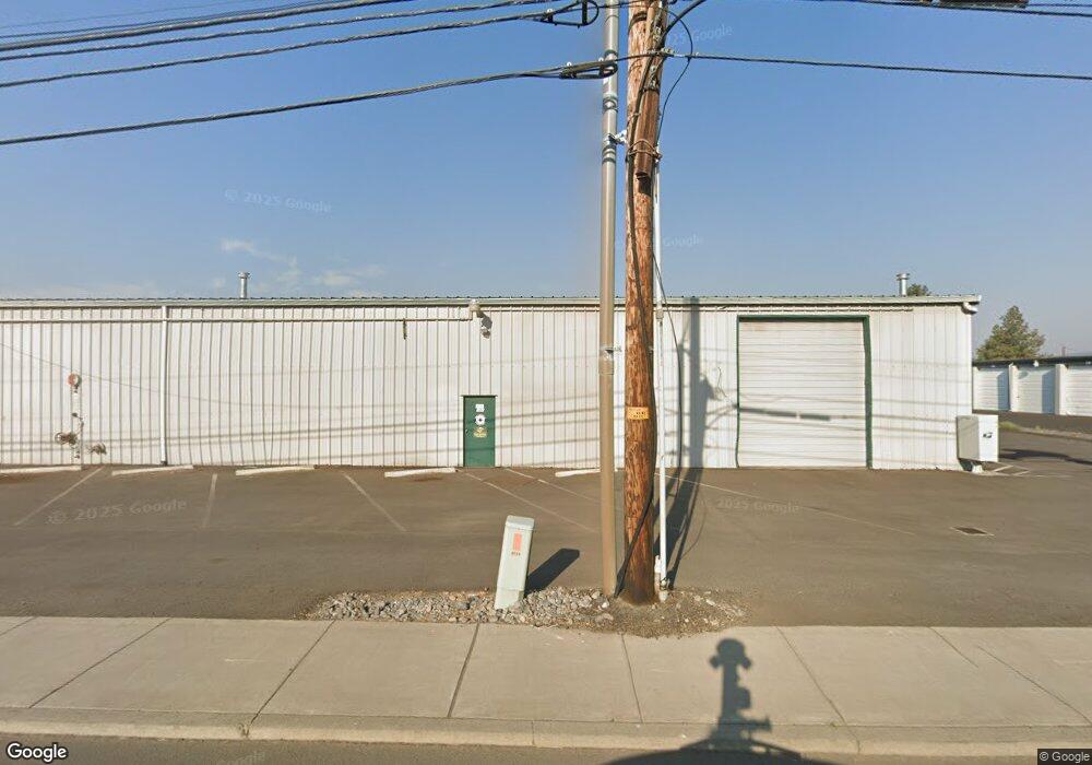 131 SE 9th St, Bend, OR 97702 - photo 1