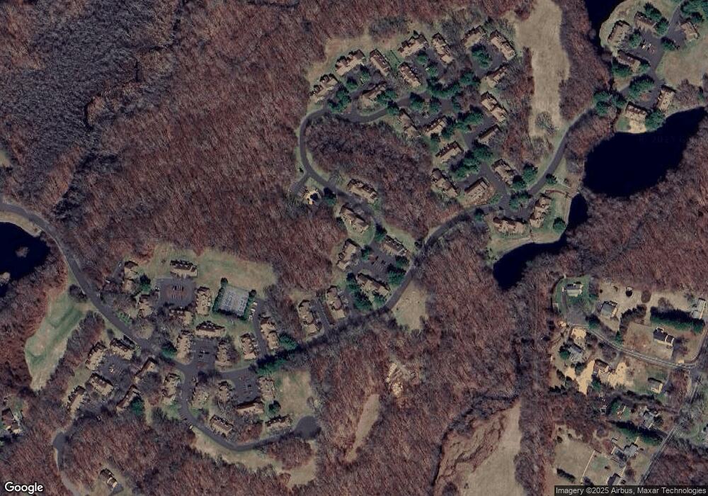 17 Hollow Tree Ln unit 502D, Monroe, CT 06468 - photo 1