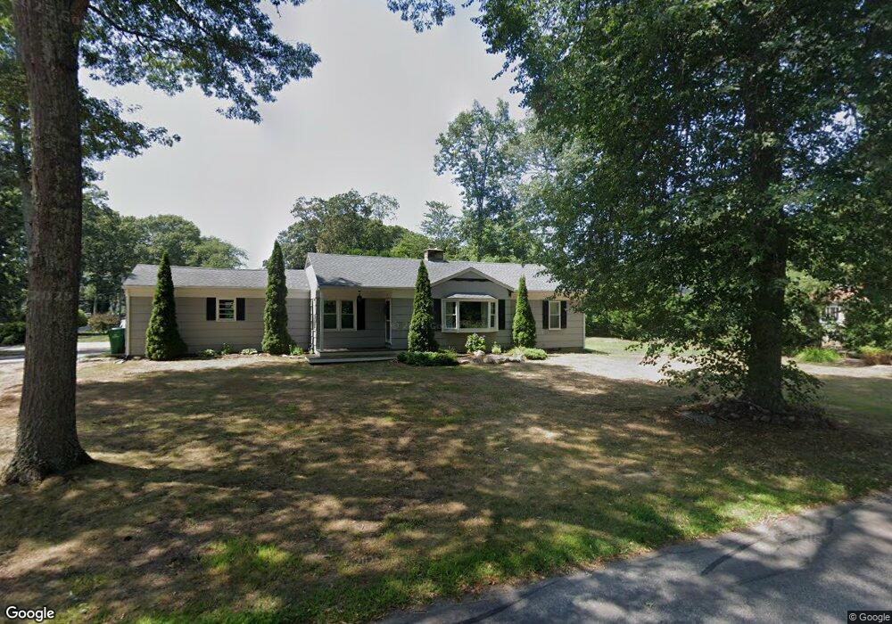 21 Overhill Rd, Wakefield, RI 02879 - photo 1