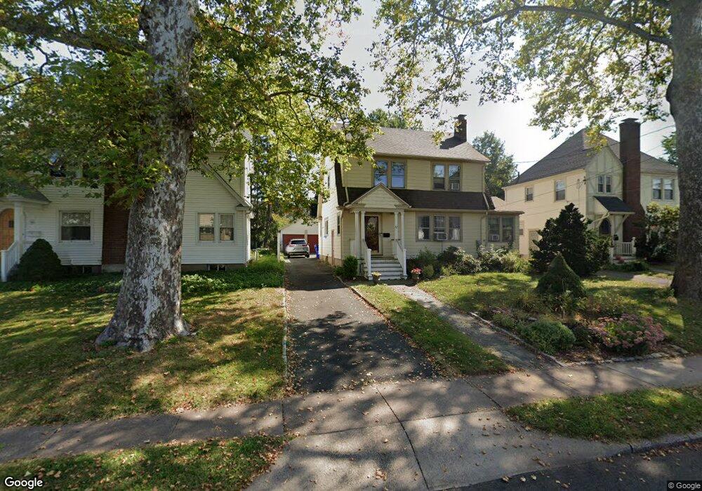 42 Ballard Dr, West Hartford, CT 06119 - photo 1