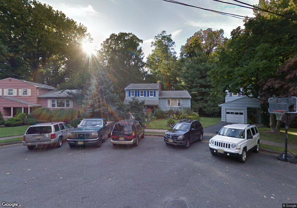 27 Herold Place, Metuchen, NJ 08840 - photo 1