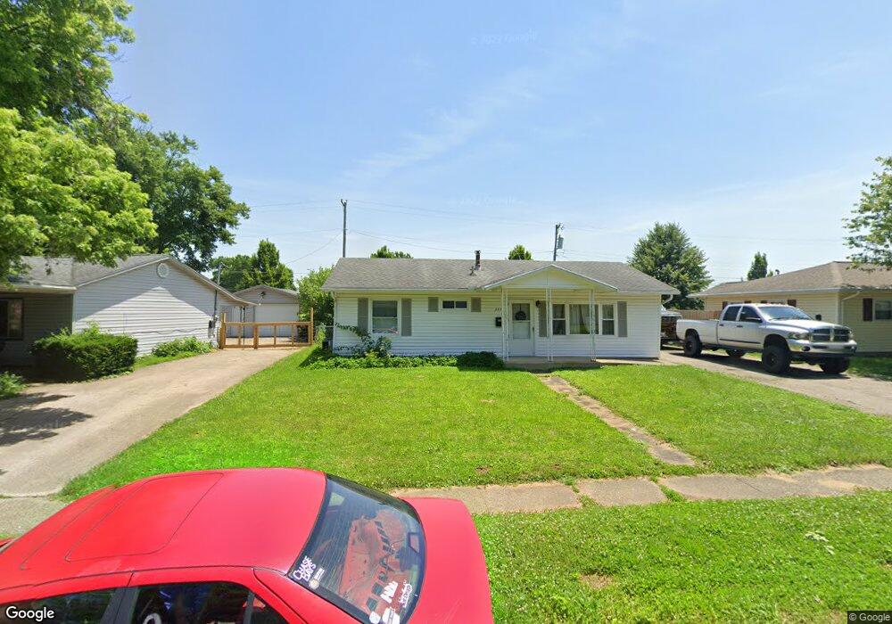 237 Poe Ln, Xenia, OH 45385 - photo 1