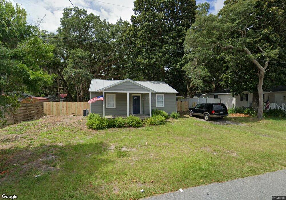 194 Mcintosh Ave, Saint Simons Island, GA 31522 - photo 1