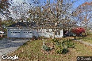 207 S A St, Bartelso, IL 62218
