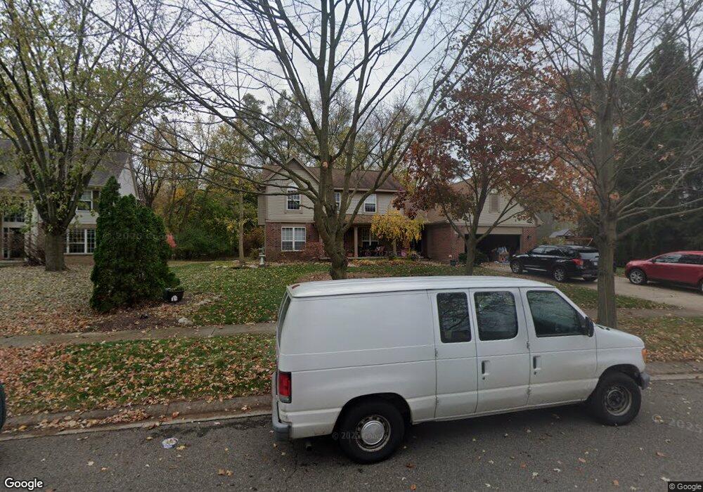 7569 Greenway Ln, West Bloomfield, MI 48324 - photo 1