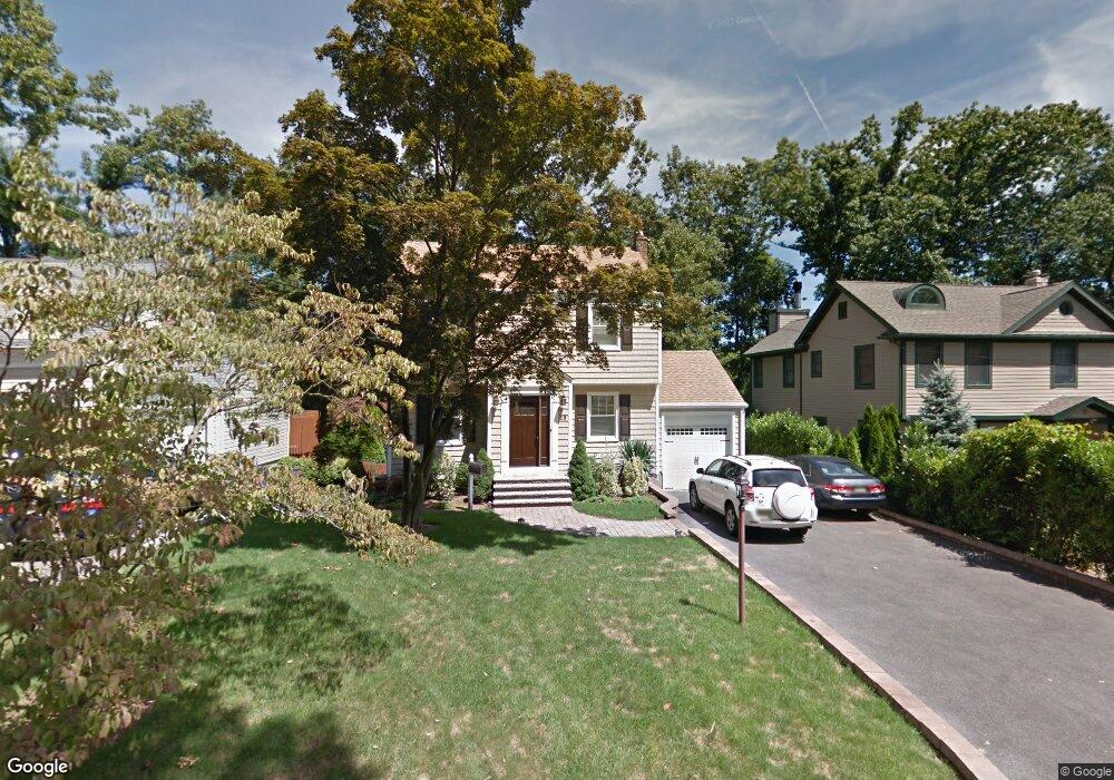 19 Briar Cliff Rd, Livingston, NJ 07039 - photo 1