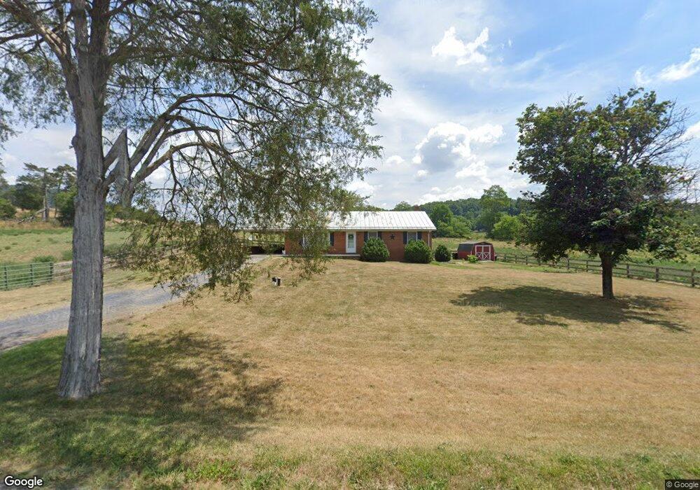 426 Dellinger Acres Rd, Edinburg, VA 22824 - photo 1