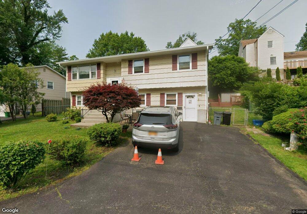 66 S Rockland Ave, Congers, NY 10920 - photo 1