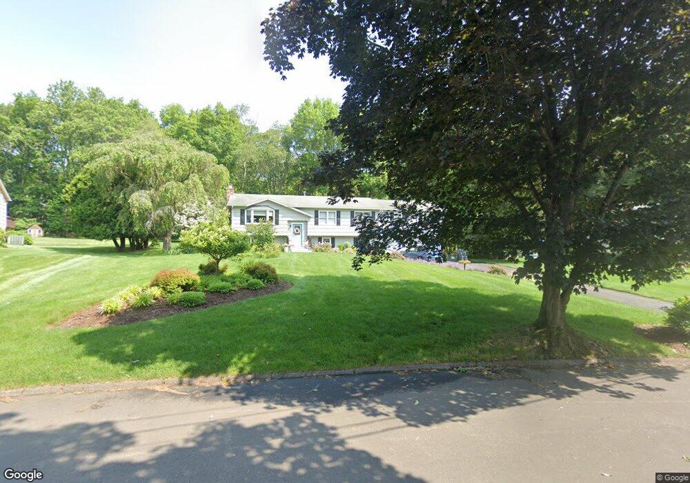 108 Oak Bluff Rd, Milford, CT 06461 - photo 1