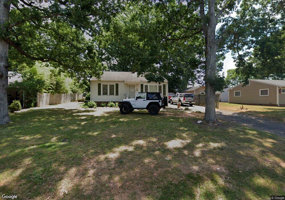 1025 Macon St, Asheboro, NC 27203 - photo 1