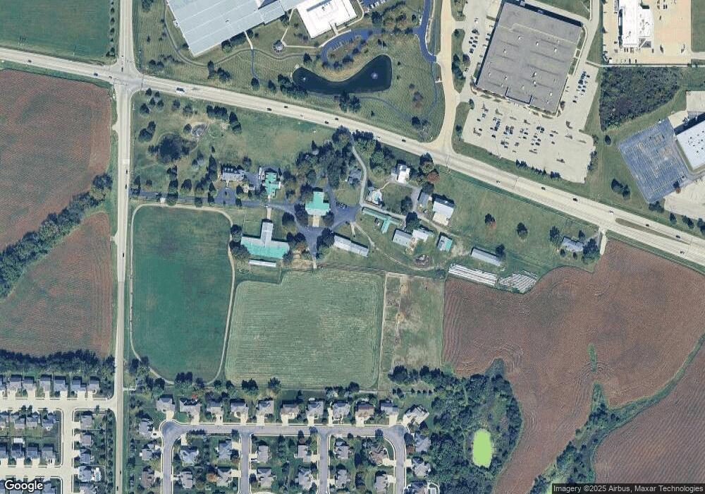 5806 W War Memorial Dr, Peoria, IL 61615 - photo 1