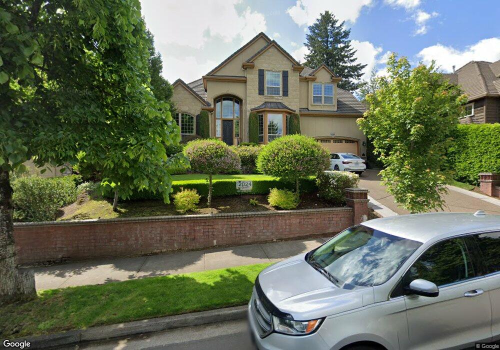 2743 Beacon Hill Dr, West Linn, OR 97068 - photo 1