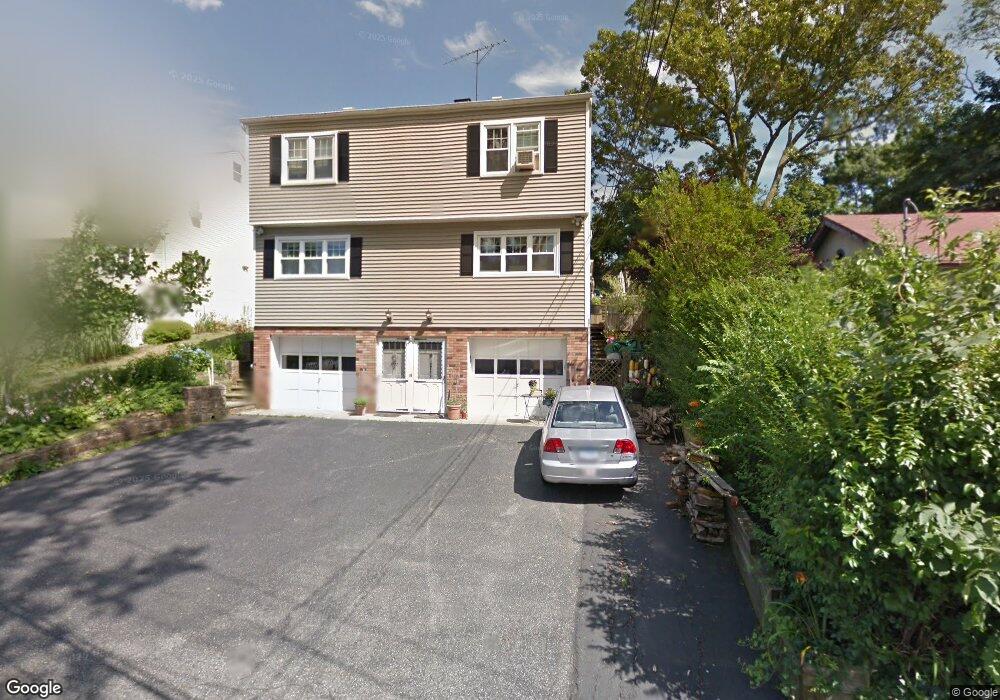 2 Gillies Ln, Norwalk, CT 06854 - photo 1