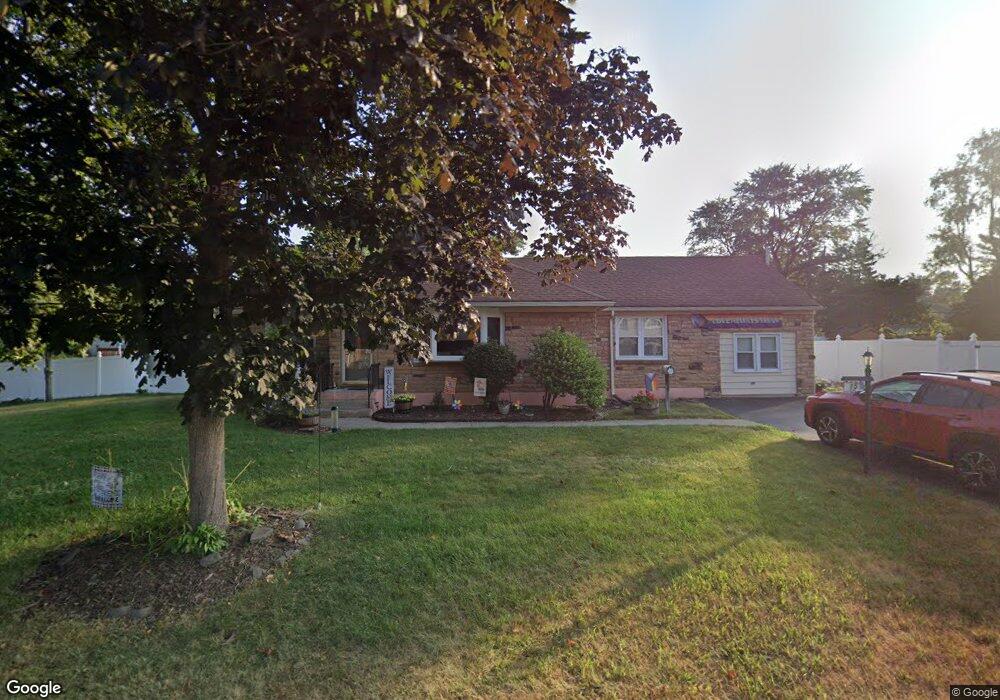 15 Malpass Rd, Albany, NY 12203 - photo 1