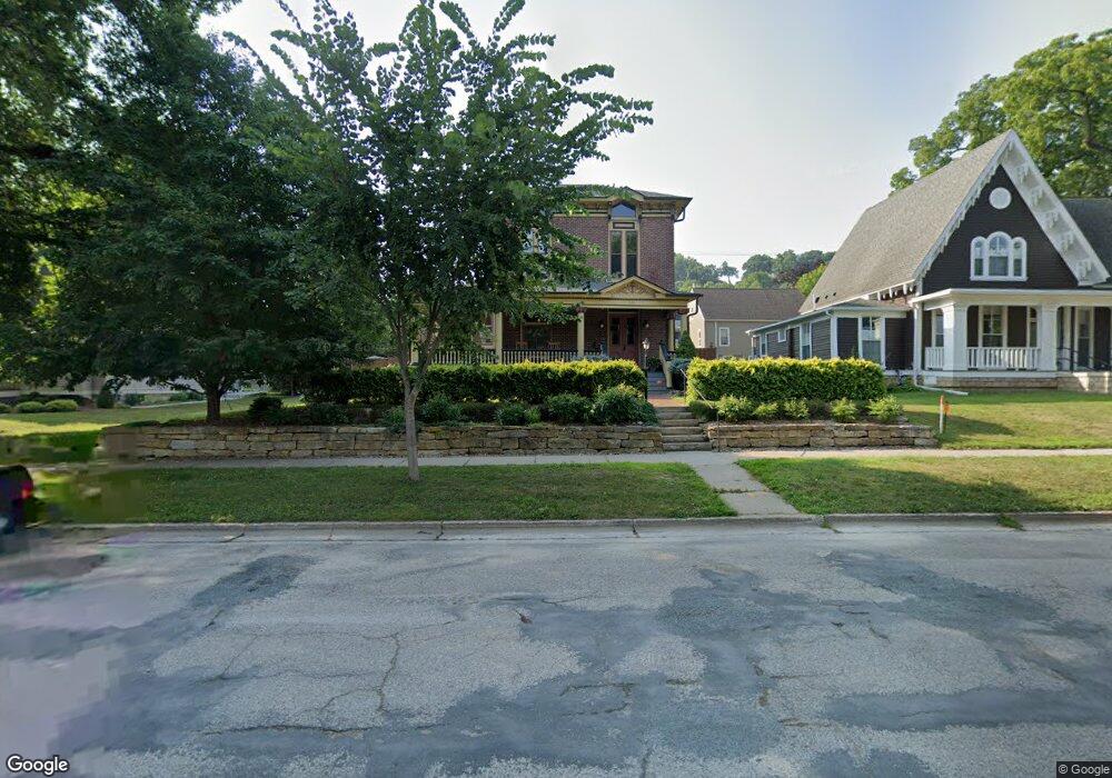 821 W 3rd St, Red Wing, MN 55066 - photo 1