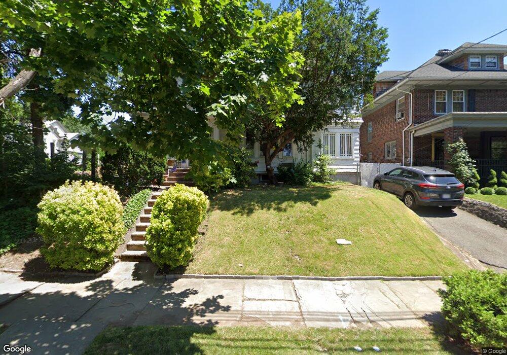 381 Parker St unit 383, Newark, NJ 07104 - photo 1