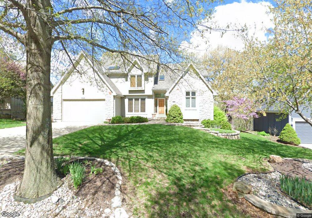 5648 Oakview St, Shawnee, KS 66216 - photo 1