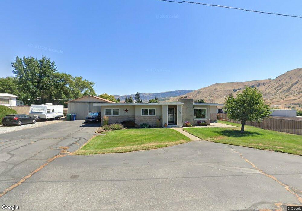 270 Leslie Way, East Wenatchee, WA 98802 - photo 1
