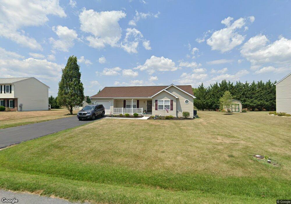 15285 Cobble Dr, Greencastle, PA 17225 - photo 1