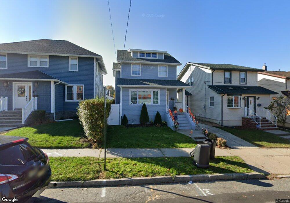 554 Park Place, Lyndhurst, NJ 07071 - photo 1