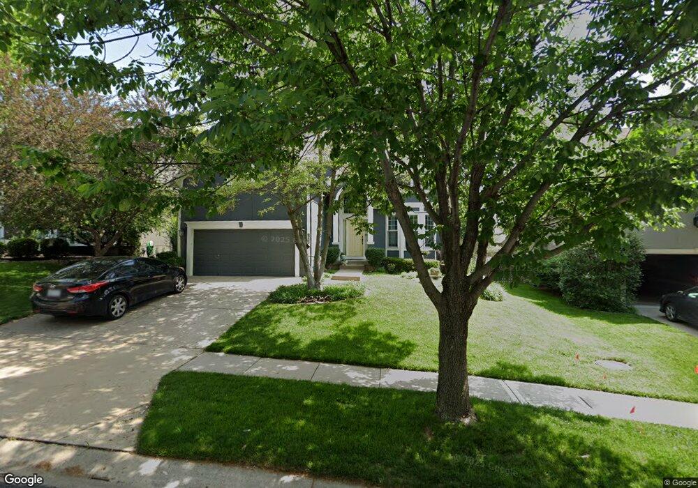 9725 Millridge Dr, Lenexa, KS 66220 - photo 1