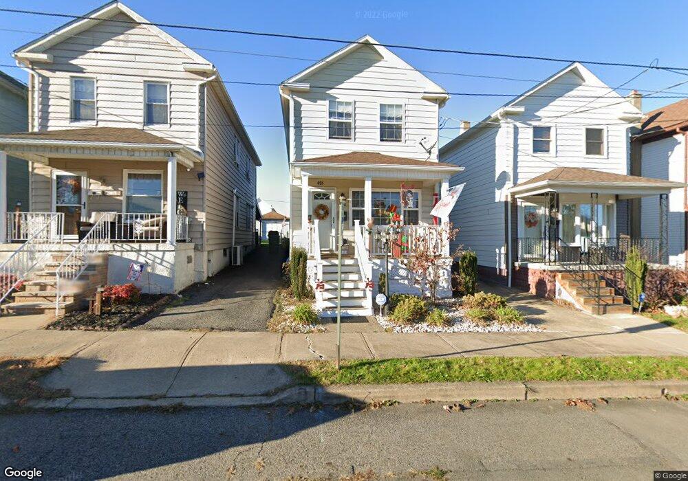 418 E Field St, Nanticoke, PA 18634 - photo 1