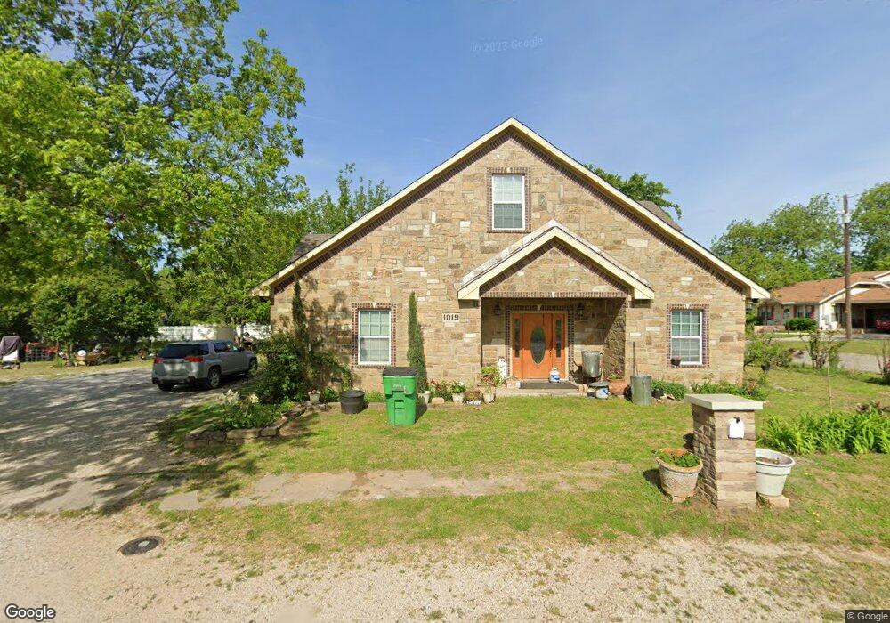 1019 Hancock St, Gainesville, TX 76240 - photo 1
