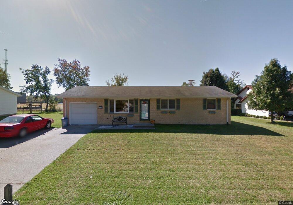 411 Pheasant Run Dr, Batesville, IN 47006 - photo 1