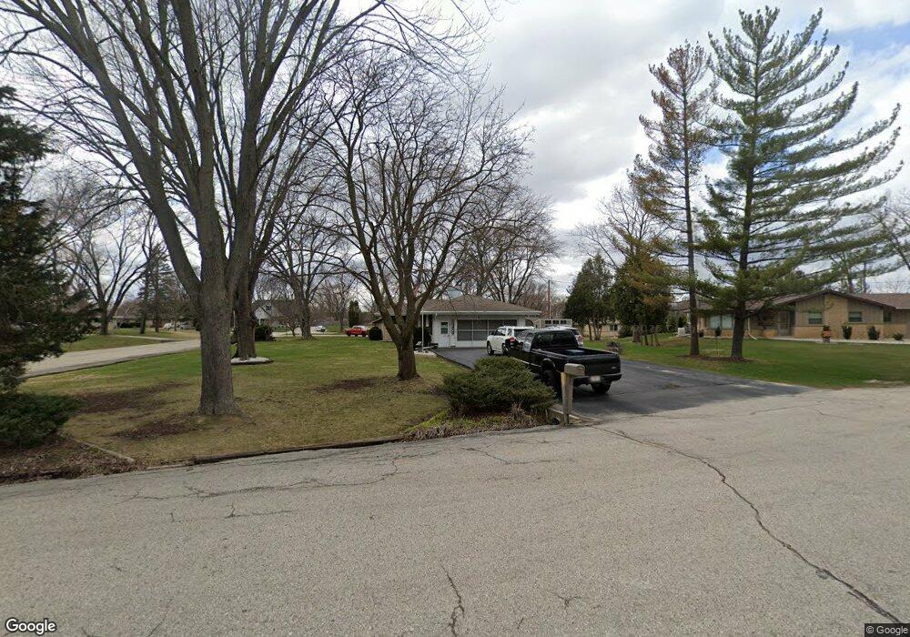 W130S6645 Somerset Dr, Muskego, WI 53150 - photo 1