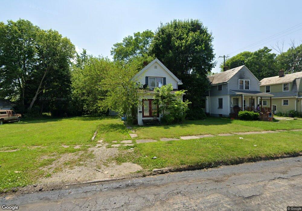 2111 Cadillac St, Flint, MI 48504 - photo 1