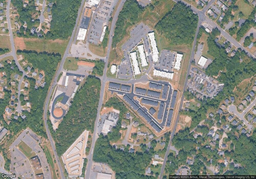 3998 Shire Meadow Ln, Triangle, VA 22172 - photo 1