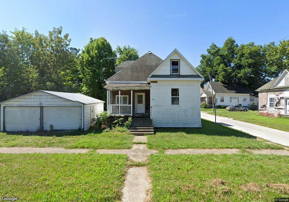 722 W End Place, Moberly, MO 65270 - photo 1