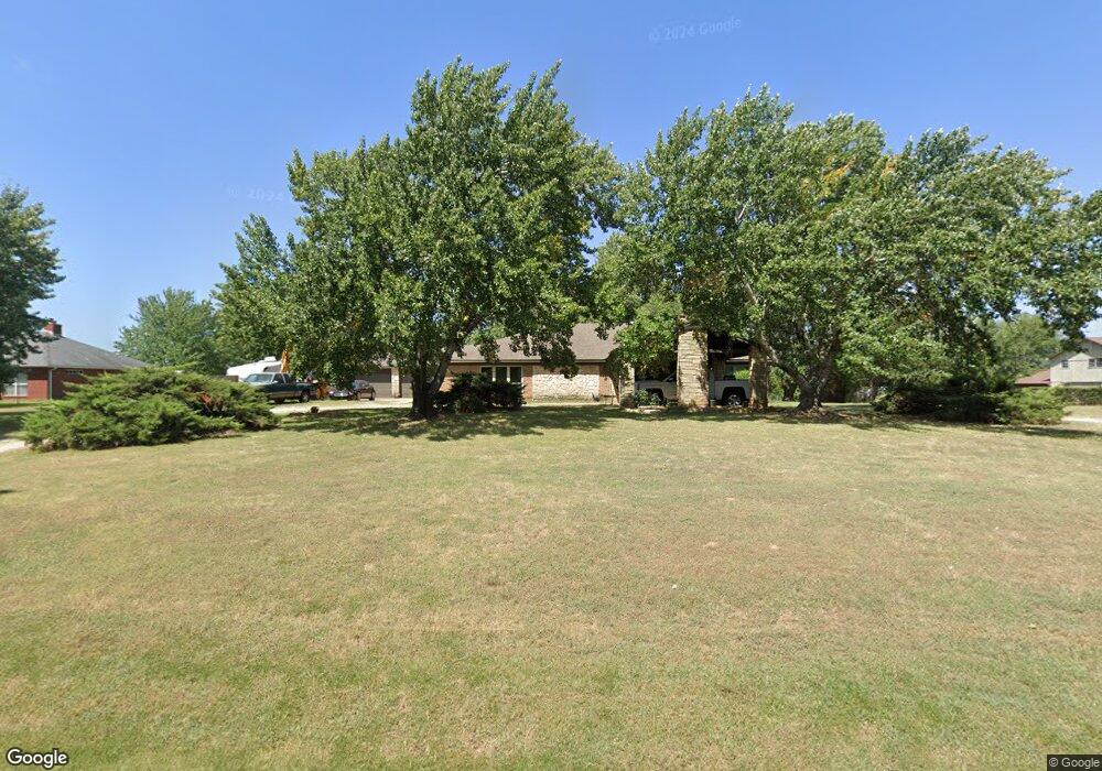 9502 Hillcrest Dr, Broken Arrow, OK 74014 - photo 1