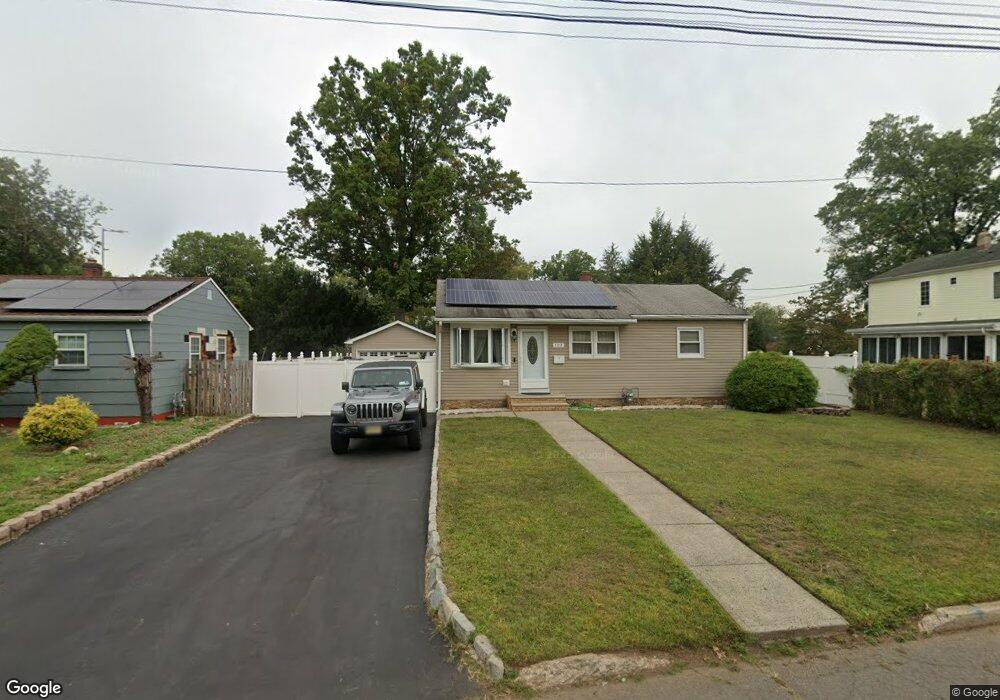 102 Cap Ln, Middlesex, NJ 08846 - photo 1