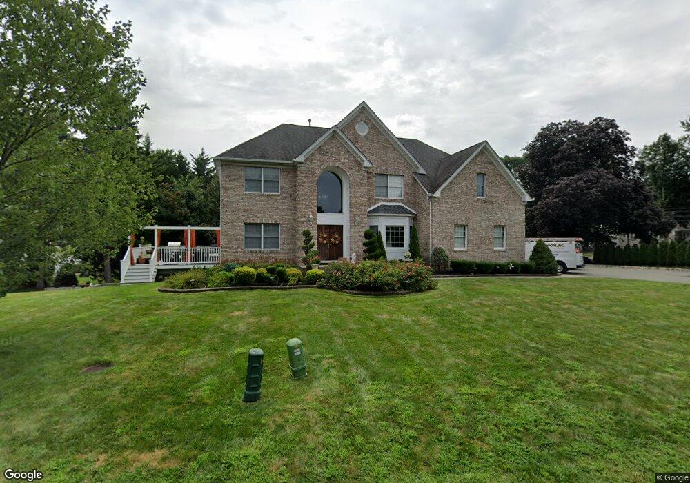 2 Bienko Ct, Clark, NJ 07066 - photo 1