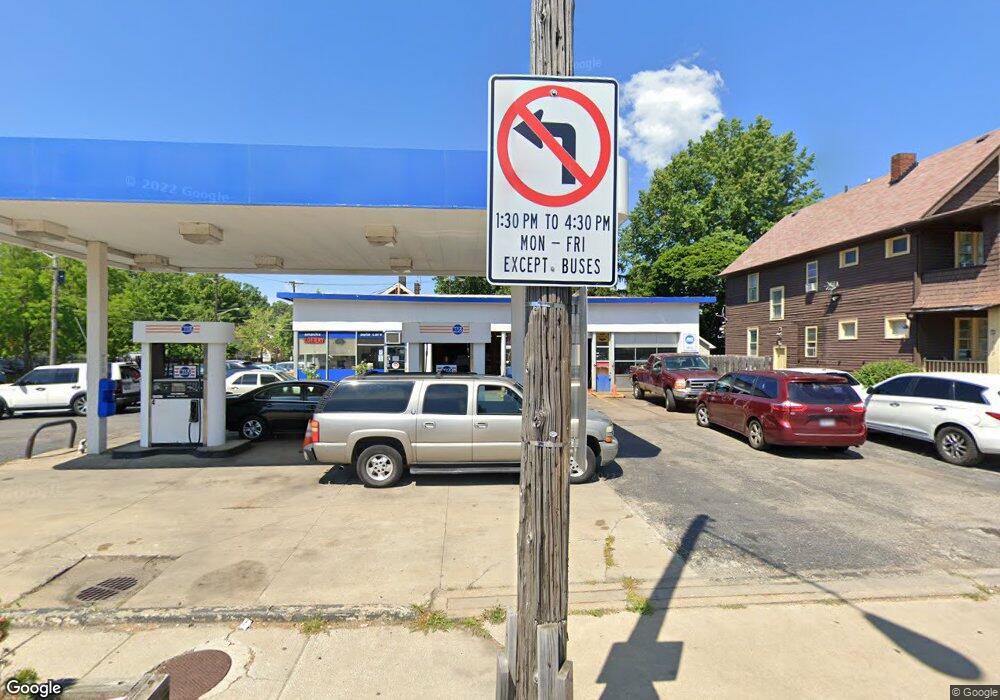 1828 S Taylor Rd, Cleveland Heights, OH 44118 - photo 1