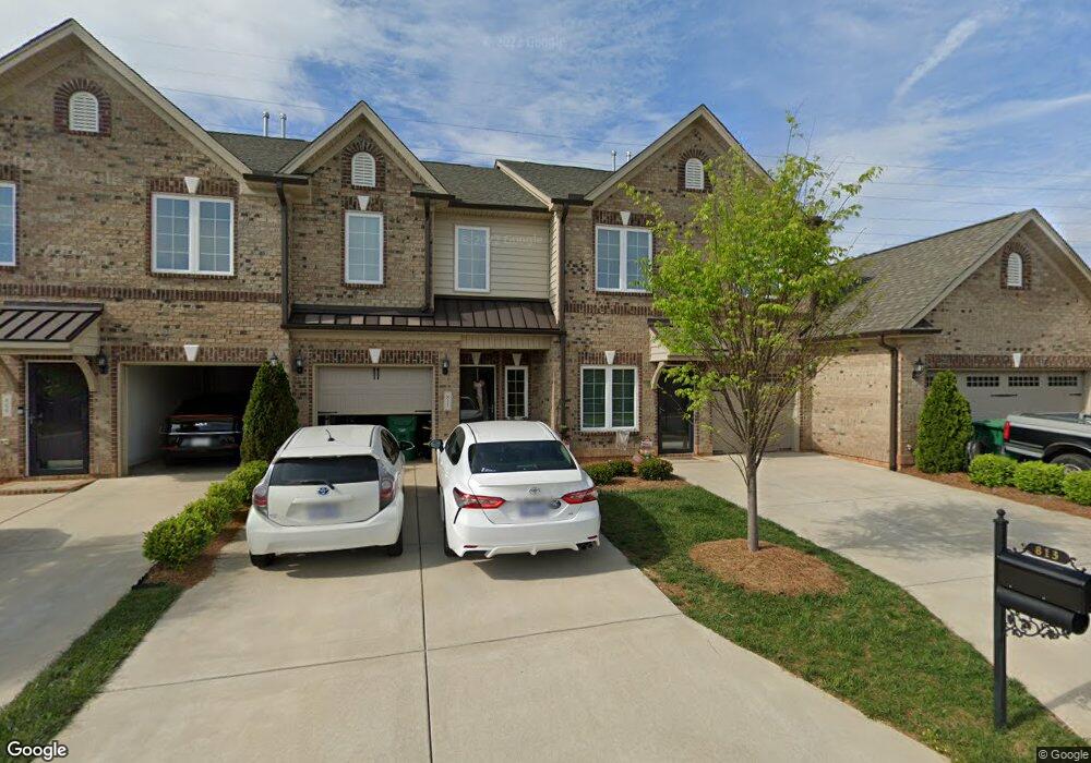 811 Piedmont Crossing Dr, High Point, NC 27265 - photo 1
