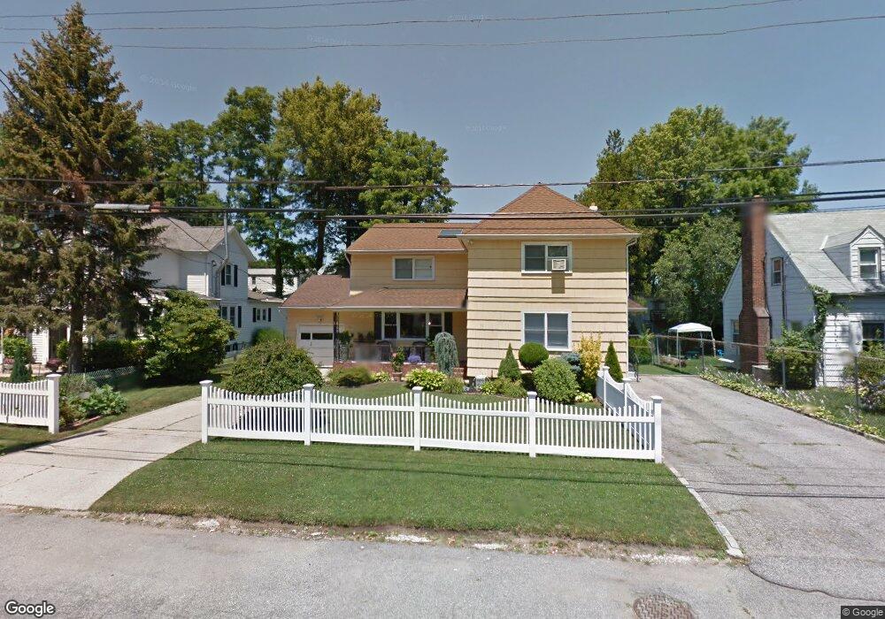 86 Coles St, Glen Cove, NY 11542 - photo 1