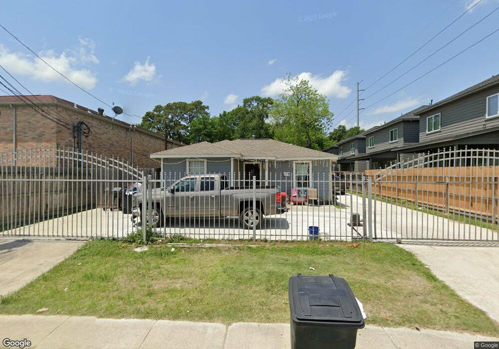 9113 Lockwood Dr, Houston, TX 77016 - photo 1