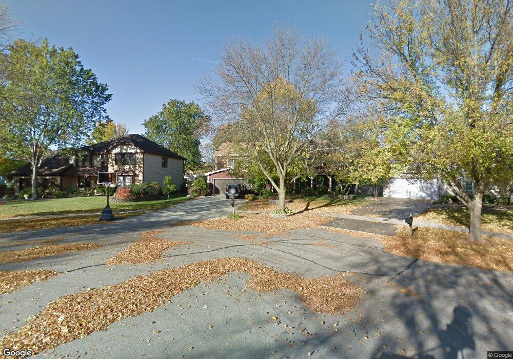 1511 Cascade Ct, Naperville, IL 60565 - photo 1