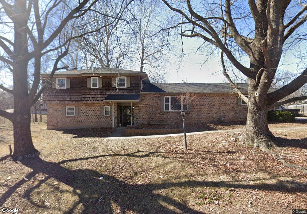 110 S Arlington Dr, Carl Junction, MO 64834 - photo 1