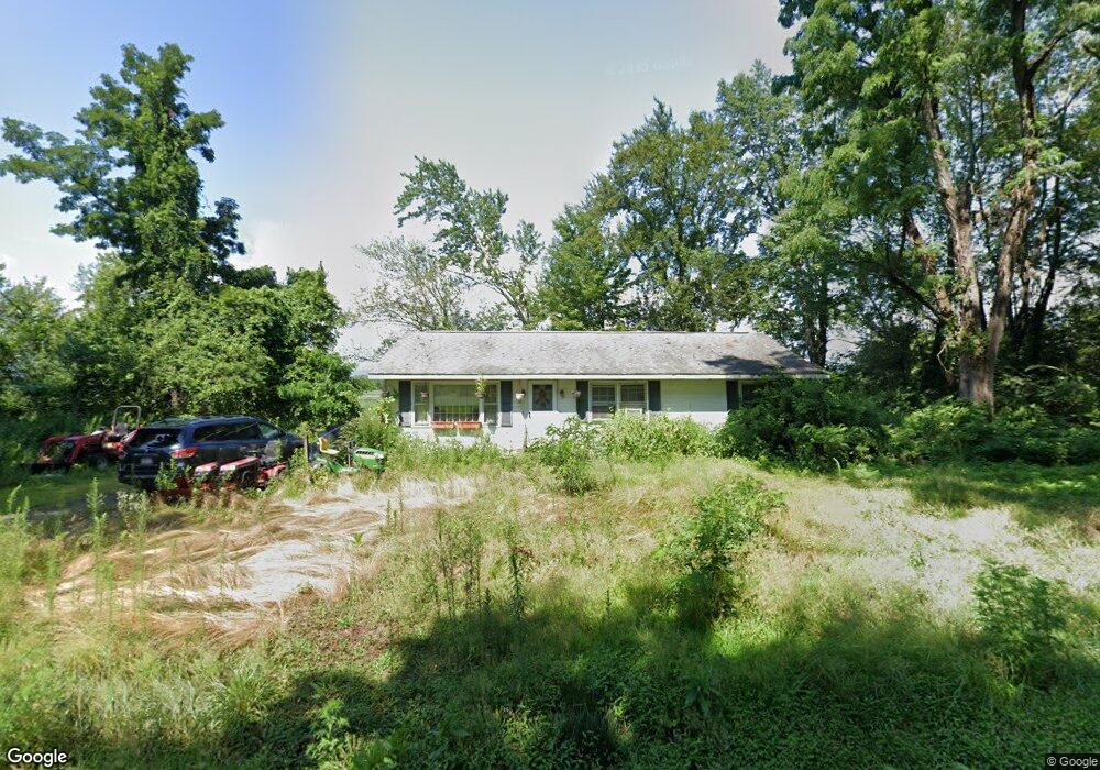 191 S Silver Ln, Sunderland, MA 01375 - photo 1