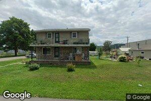 495 Locust St SE, New Albin, IA 52160