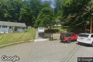 32 Matthews Terrace, Bloomingdale, NJ 07403