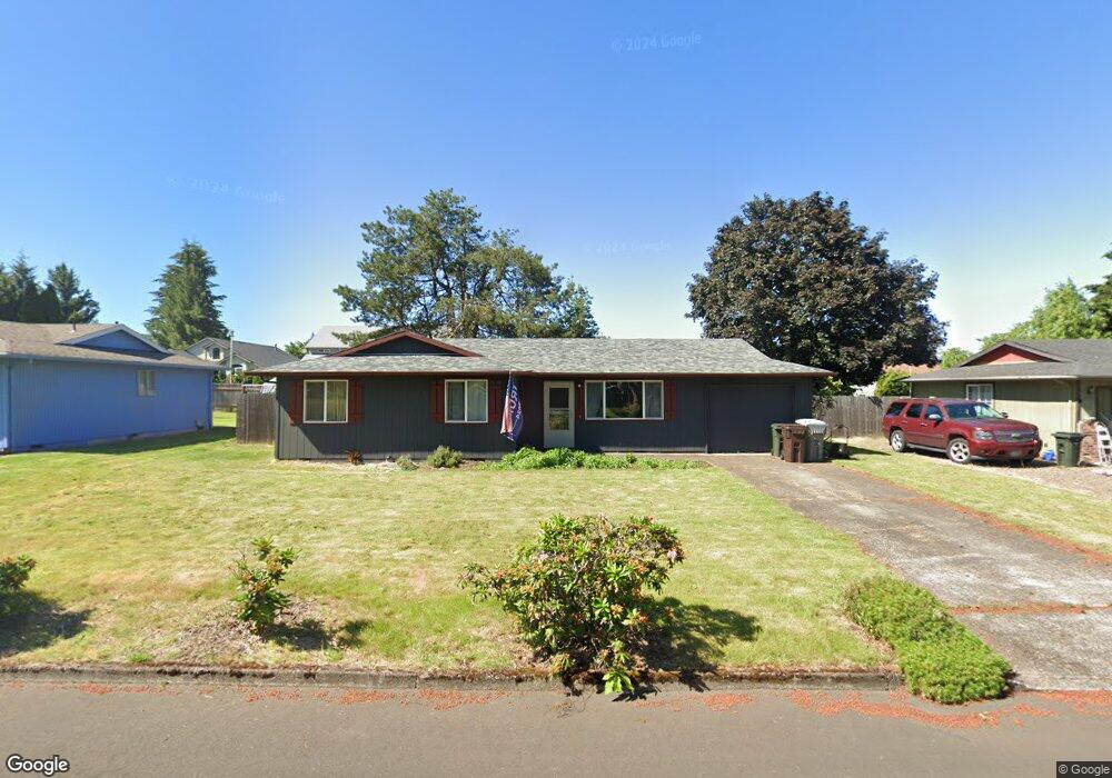 1165 NE 13th Cir, Canby, OR 97013 - photo 1