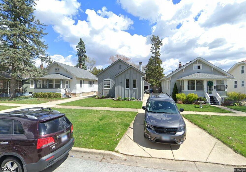 406 S Commonwealth Ave, Aurora, IL 60506 - photo 1