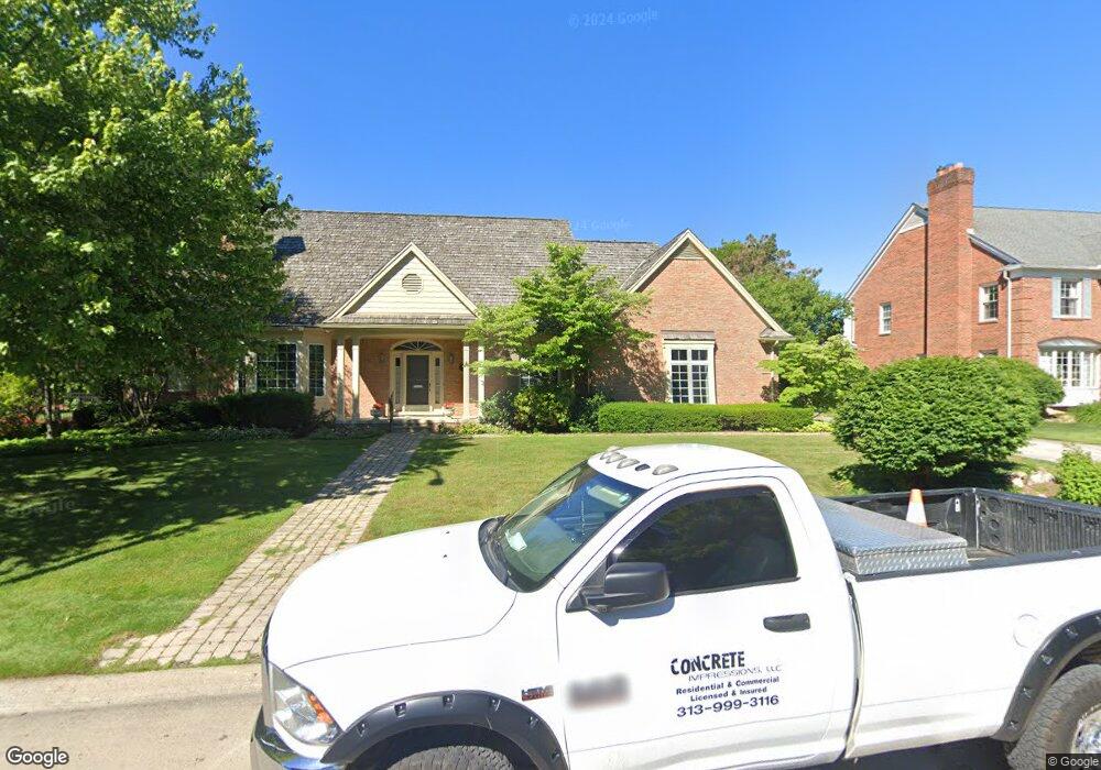 14 Sycamore Ln, Grosse Pointe, MI 48230 - photo 1