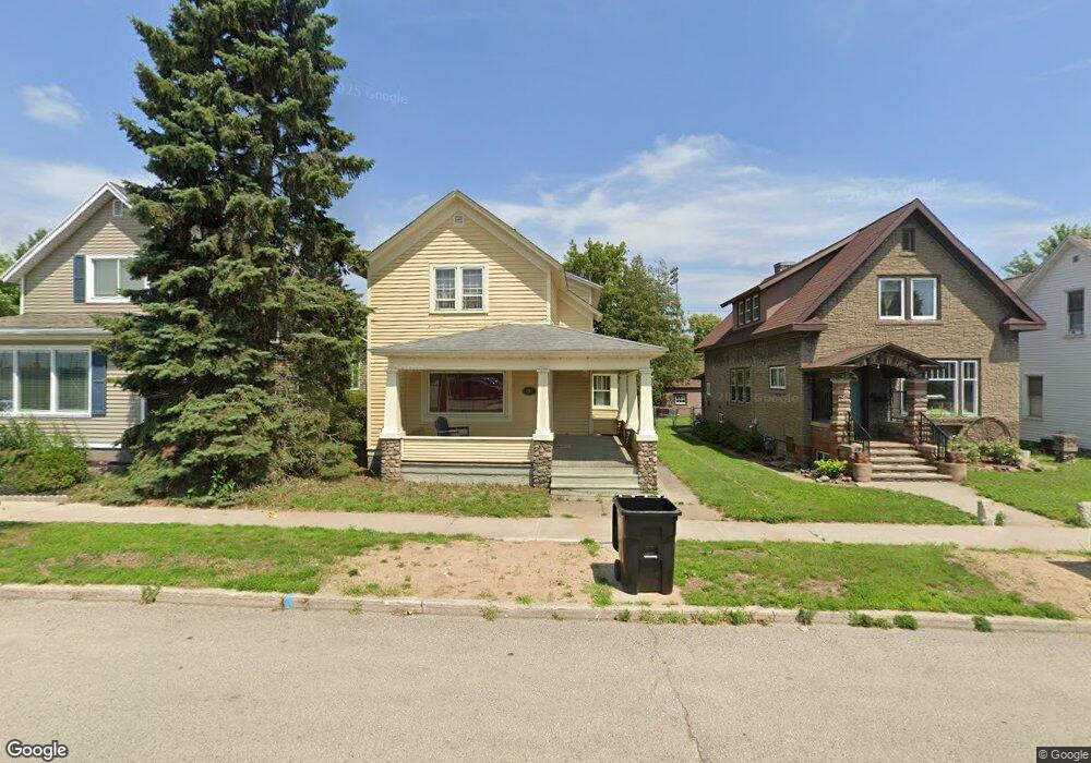1106 11th Ave, Menominee, MI 49858 - photo 1