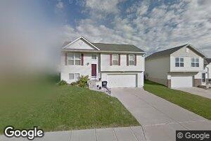 16130 Blackwalnut St, Omaha, NE 68136